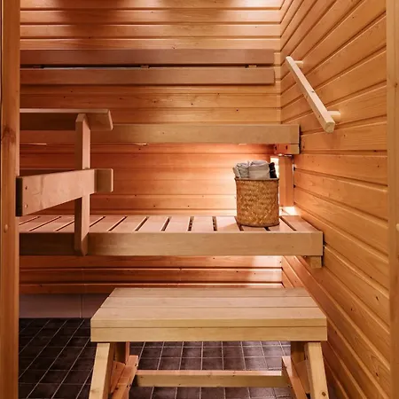 Rovaniemi, High Quality Centrum And Sauna רובניימי